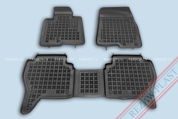 Rubber car mats  MITSUBISHI PAJERO