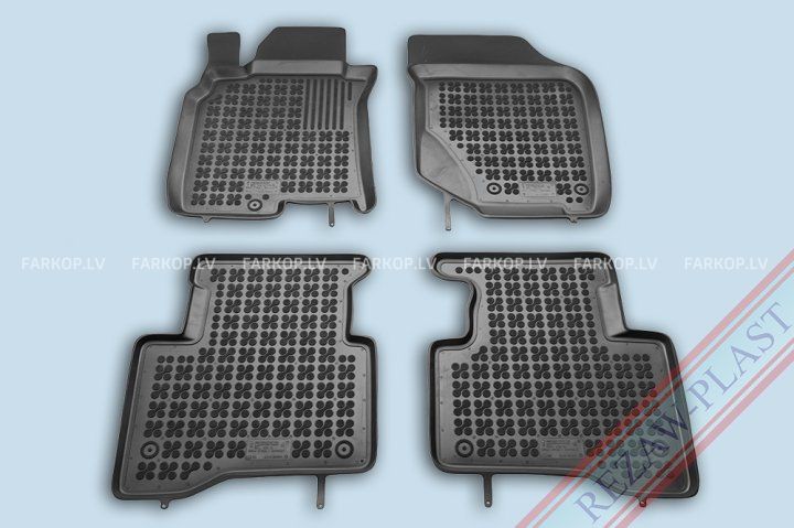 Rubber car mats  NISSAN X-TRAIL